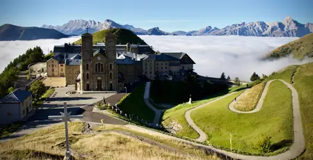 Wynajem autokarów na pielgrzymki krajowe i zagraniczne